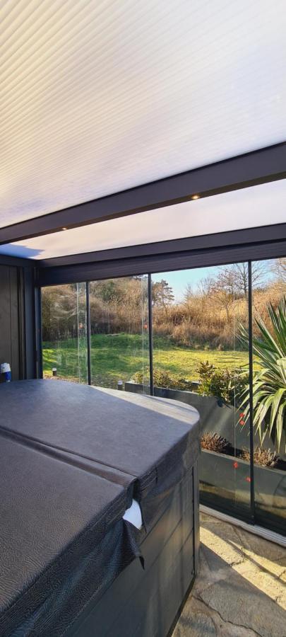 B&B Het Duinhuisje Met Jacuzzi, Gratis Parkeren, 2 Fietsen Te Leen, Airco Zandvoort Luaran gambar