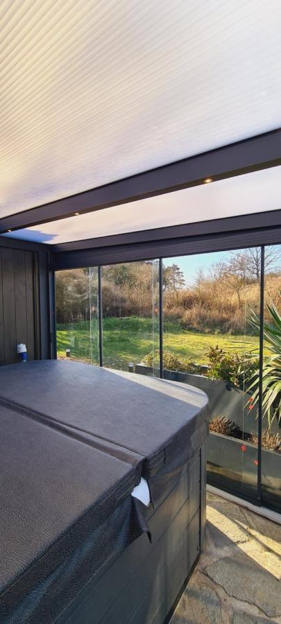 B&B Het Duinhuisje Met Jacuzzi, Gratis Parkeren, 2 Fietsen Te Leen, Airco Zandvoort Luaran gambar