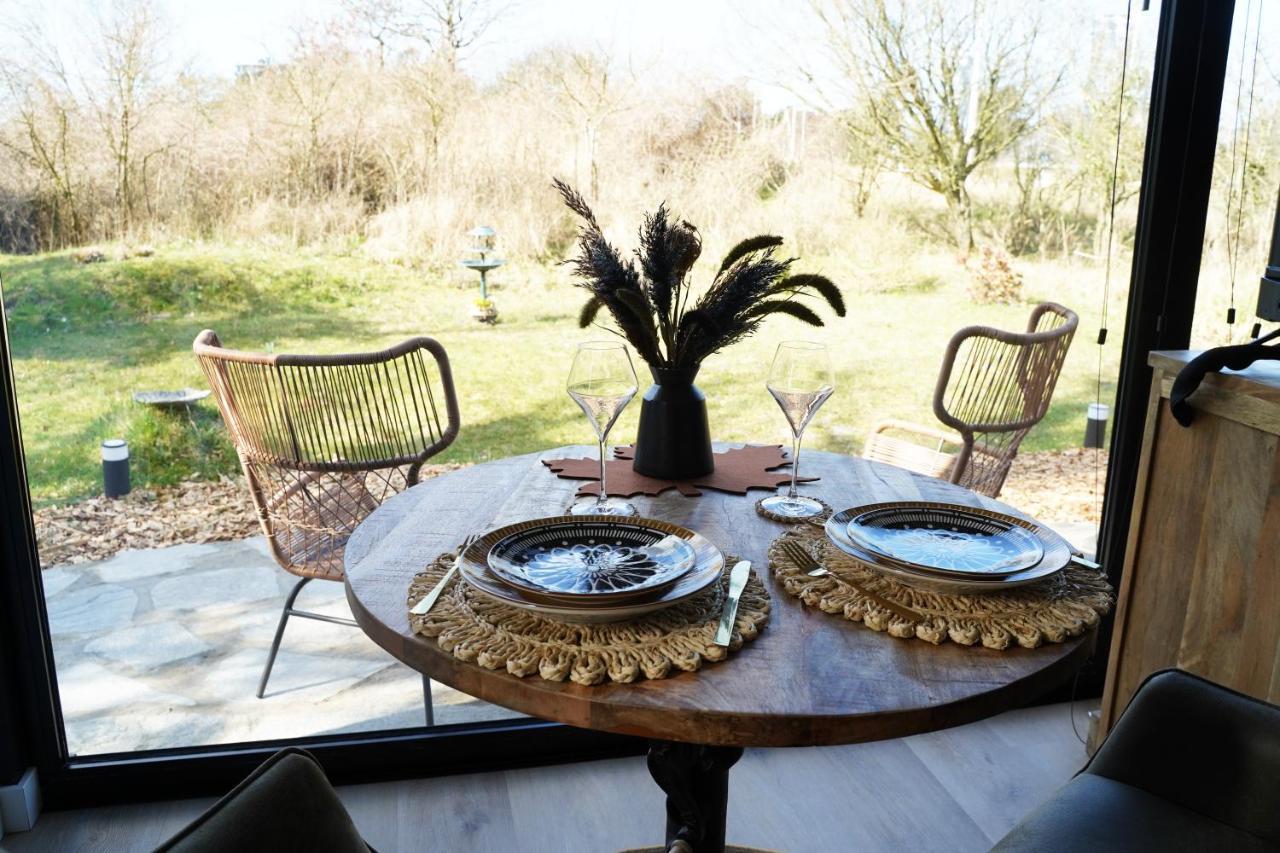 B&B Het Duinhuisje Met Jacuzzi, Gratis Parkeren, 2 Fietsen Te Leen, Airco Zandvoort Luaran gambar