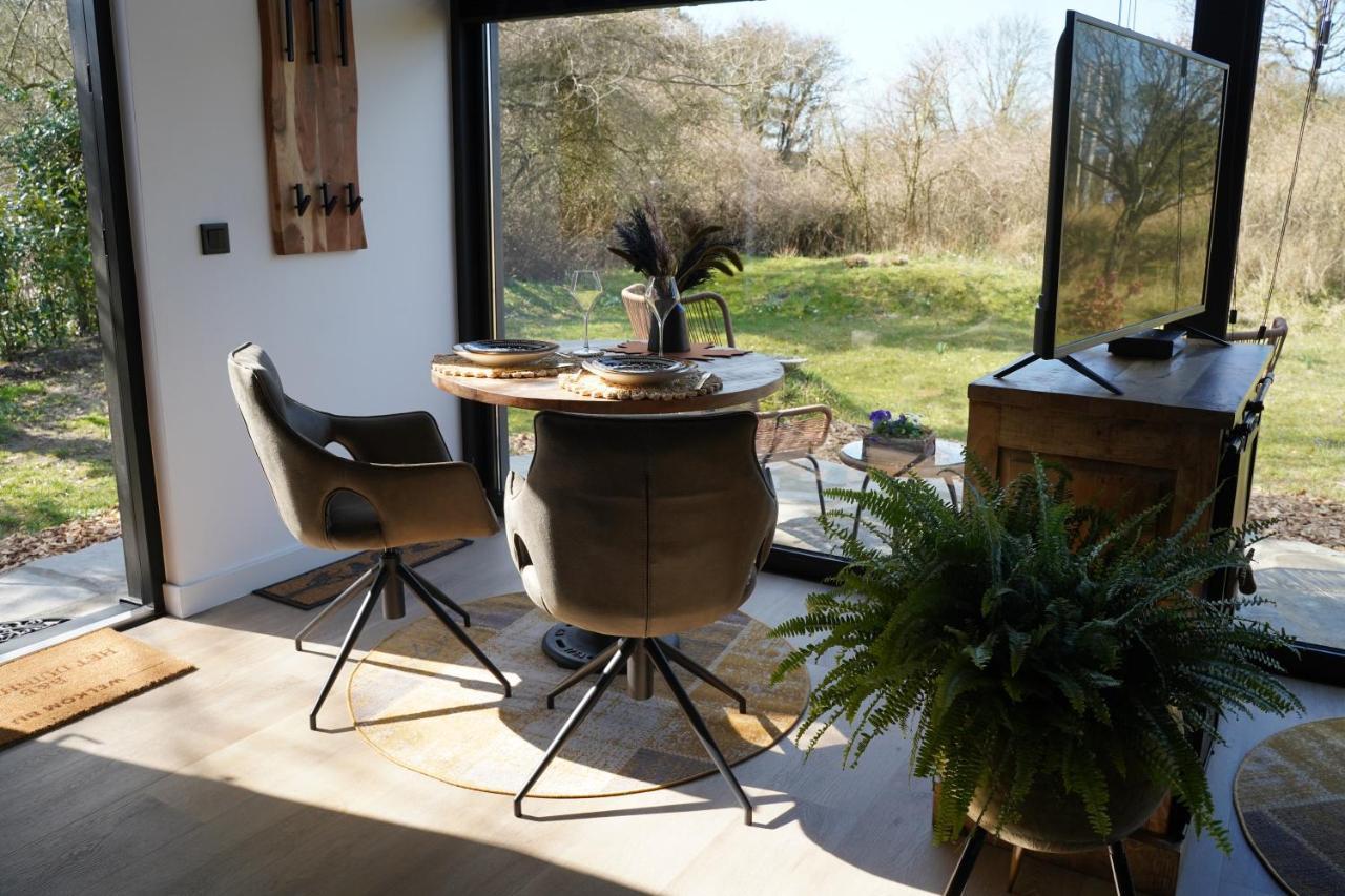 B&B Het Duinhuisje Met Jacuzzi, Gratis Parkeren, 2 Fietsen Te Leen, Airco Zandvoort Luaran gambar