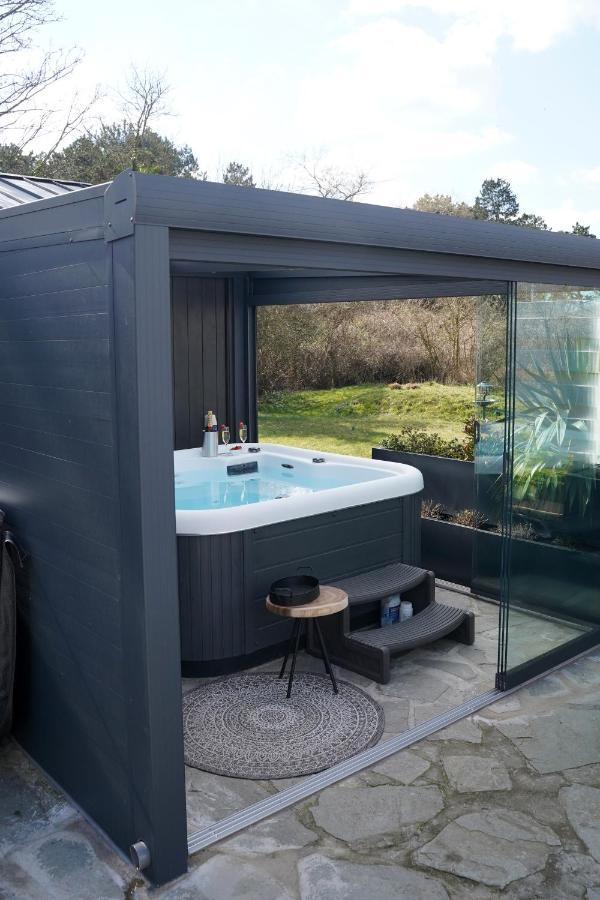B&B Het Duinhuisje Met Jacuzzi, Gratis Parkeren, 2 Fietsen Te Leen, Airco Zandvoort Luaran gambar